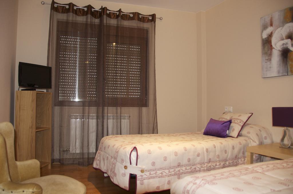 Pension Blasones Sarria Phòng bức ảnh