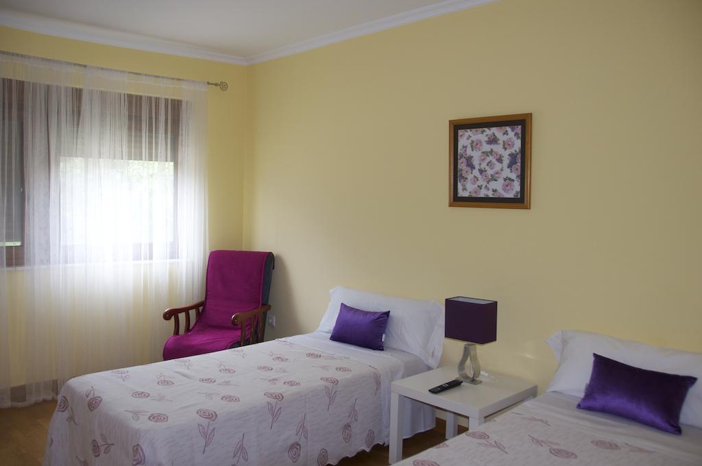 Pension Blasones Sarria Phòng bức ảnh